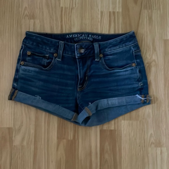American Eagle shorts size 0 super stretch. - Picture 1 of 2